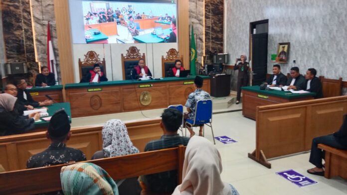 Kuasa Hukum Terdakwa, Bachtiar Pradinata saat dimintai keterangan (for TIMESindo)